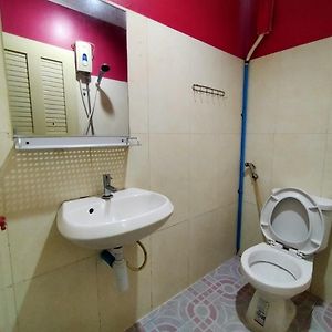 Budget King Room